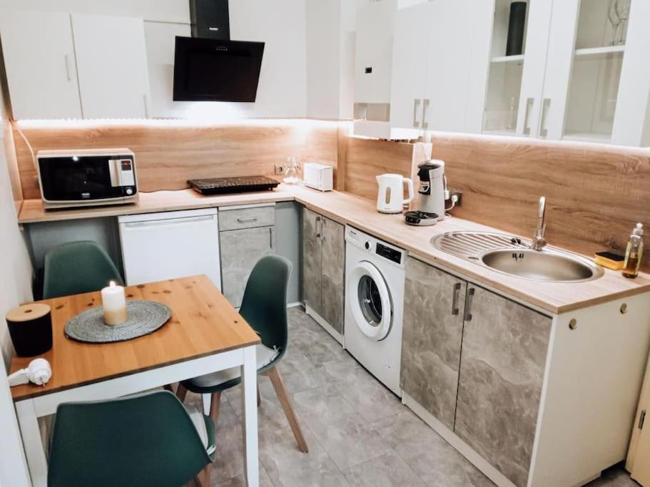 Ferienwohnung Wohnen Wohlfuehlen Forst  Exterior foto